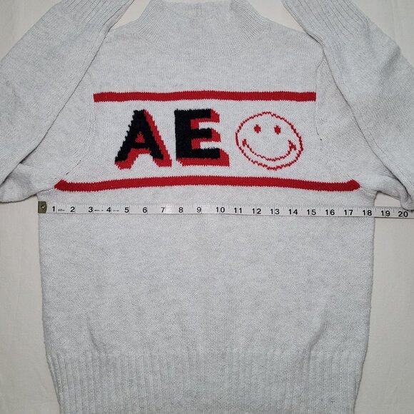 American Eagle Outfitters Sweater NWOT Smiley Graphic Mock Neck Light Gray Sz M - Picture 2 of 11